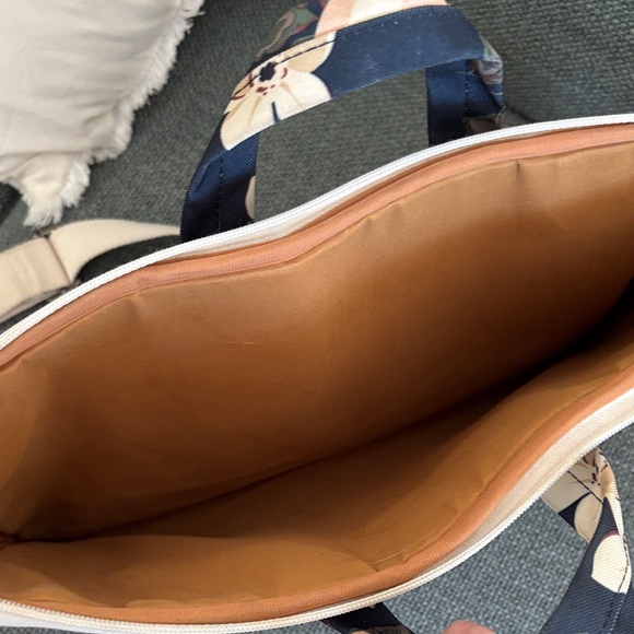 Floral Laptop Bag - Navy and Pink - Picture 4 of 5